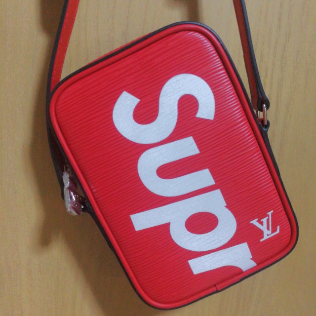 red supreme pouch