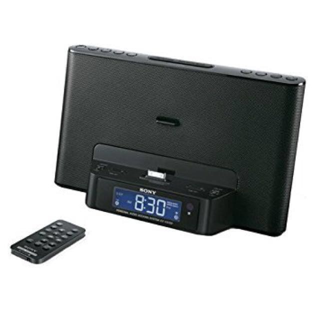 Sony clock radio with docking station, Audio, Portable Music Players on