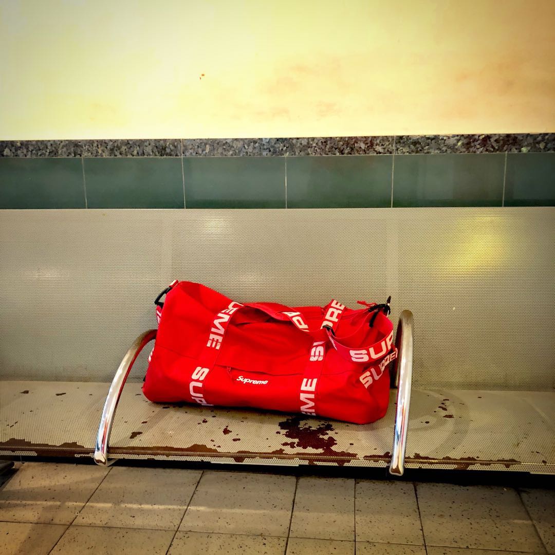 Supreme duffle bag ss18 red sales