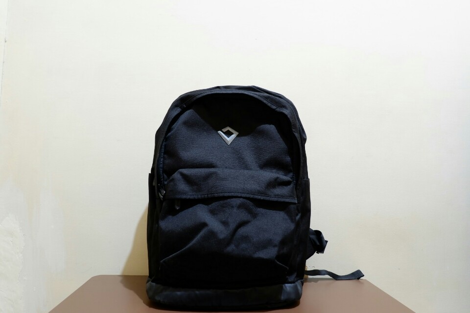 Tas Ransel Bodypack Men S Fashion Men S Bags Wallets On Carousell