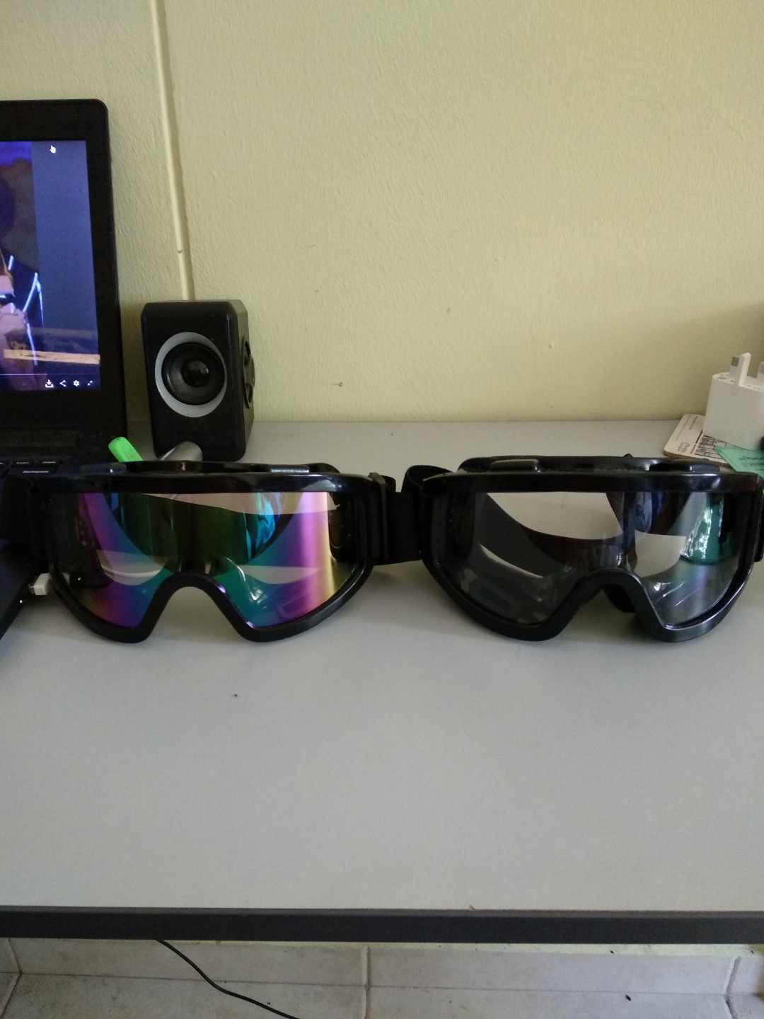 Tinted and transparent goggles for full face helmet., Sports