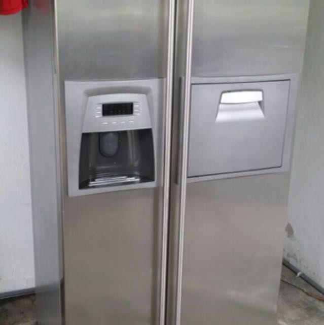 Used SMEG side by side door fridge with automatic ice maker peti ais