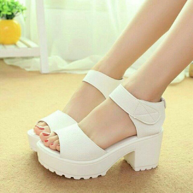 small white wedges