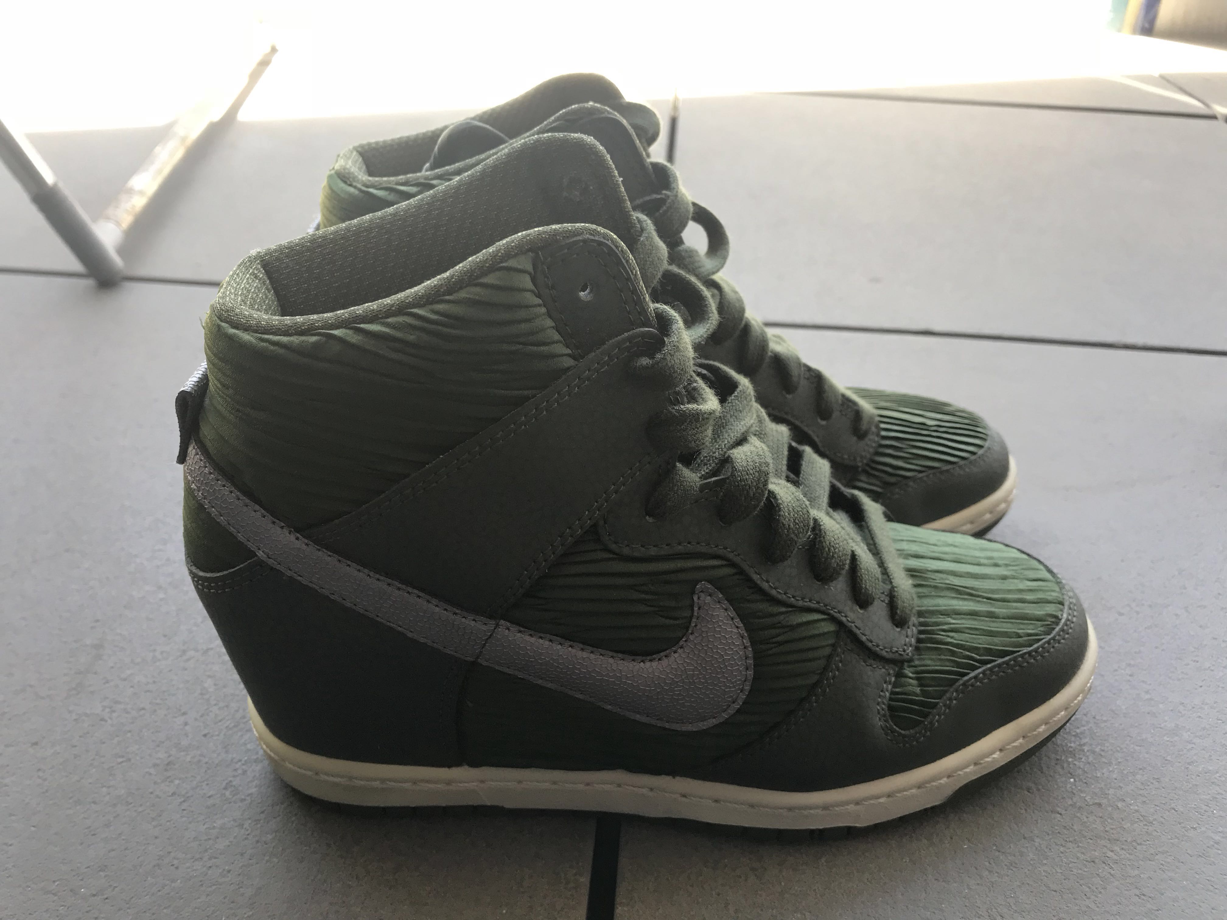 olive green nike wedge sneakers