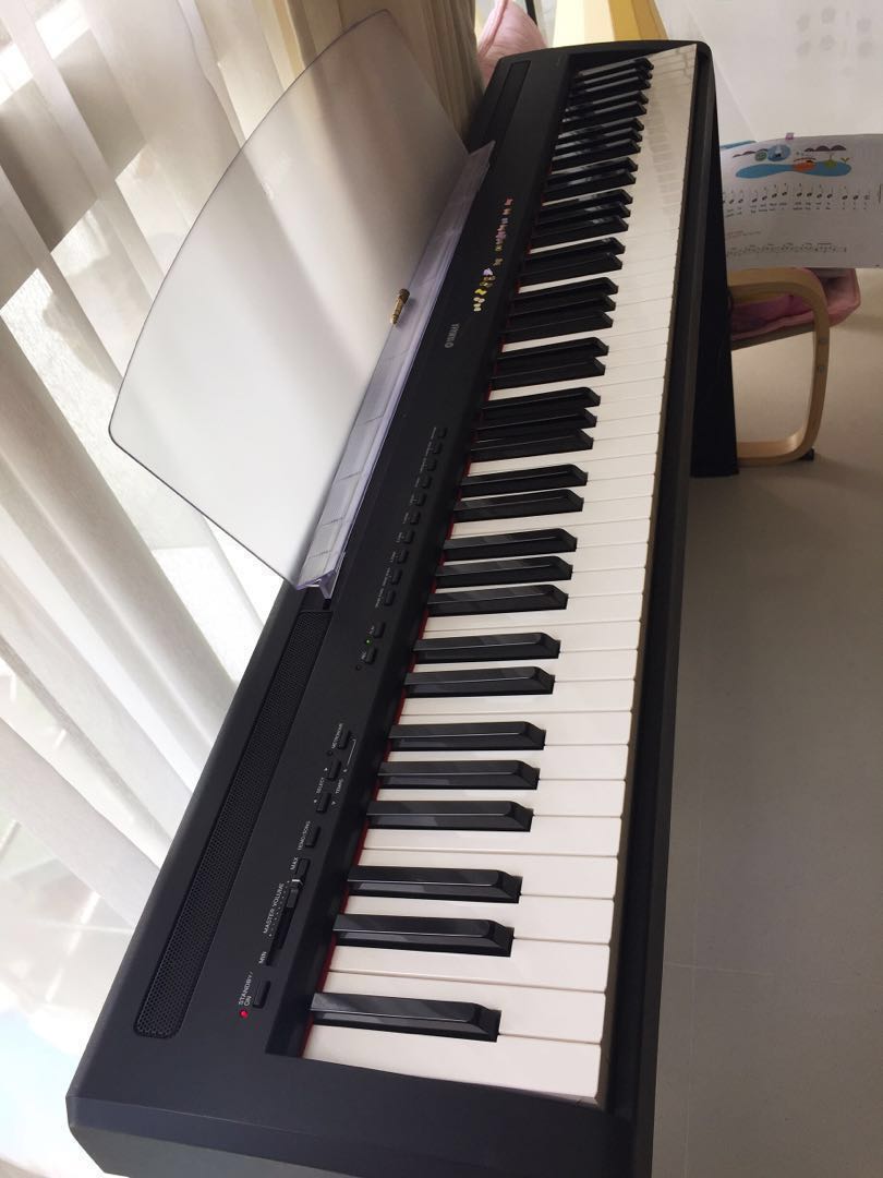 Yamaha P85 digital piano, Hobbies & Toys, Music & Media, Musical