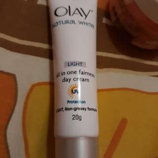 Olay natural white