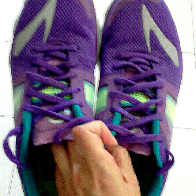 used brooks running shoes