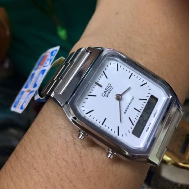 Casio vintage wAtch silver, Women's Fashion, Watches & Accessories