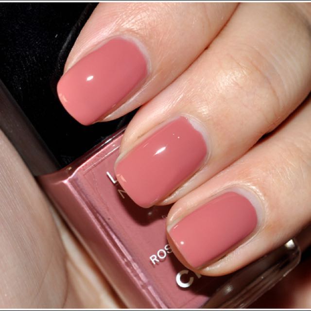 Chanel Nail Polish Vernis Organdi & Rose Confidentiel, Beauty & Personal  Care, Hands & Nails on Carousell