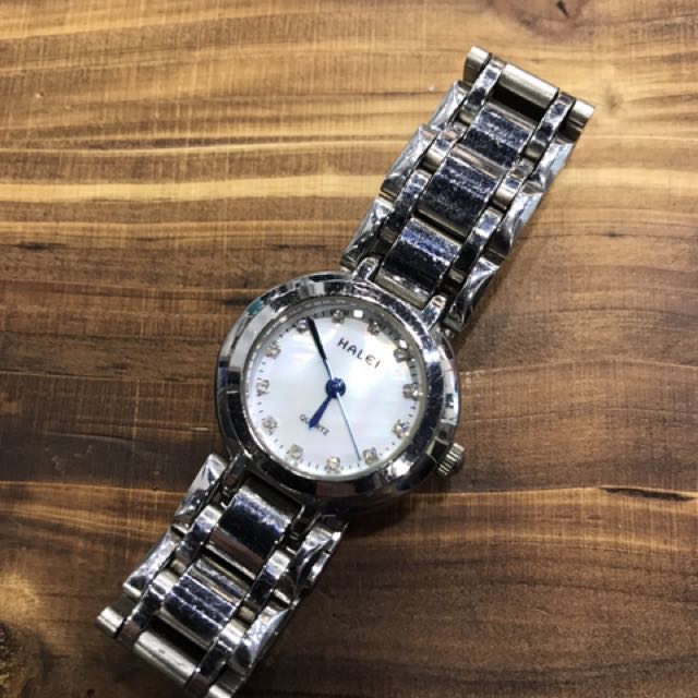 Halei Quartz Stainless Steel Lady Watch Women s Fashion Watches
