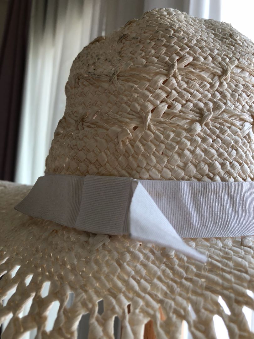H\u0026M ROUND BEACH HAT, Fesyen Wanita 