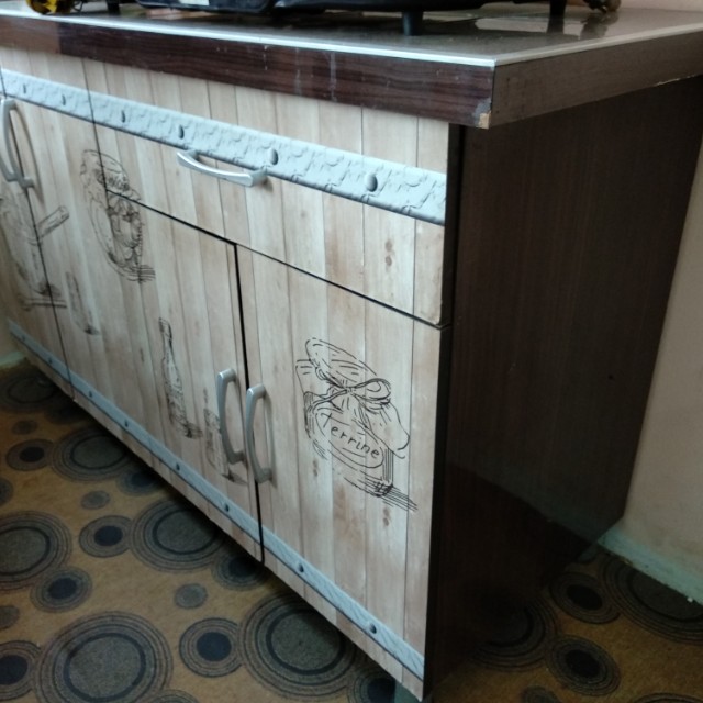 Kabinet Dapur Alas Mamar Rumah Perabot Di Carou Photo
