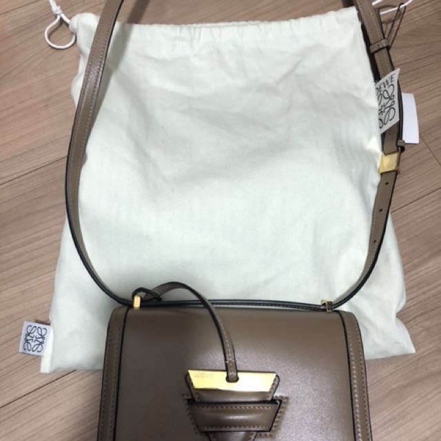 Loewe hotsell barcelona review