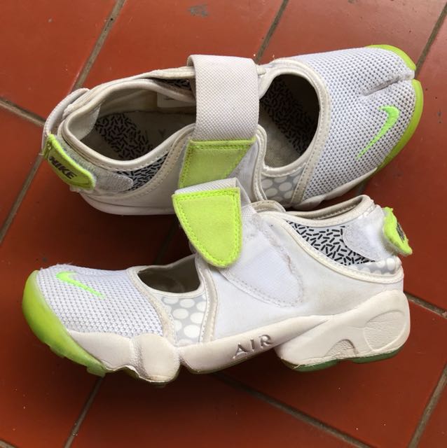 nike rift shoes