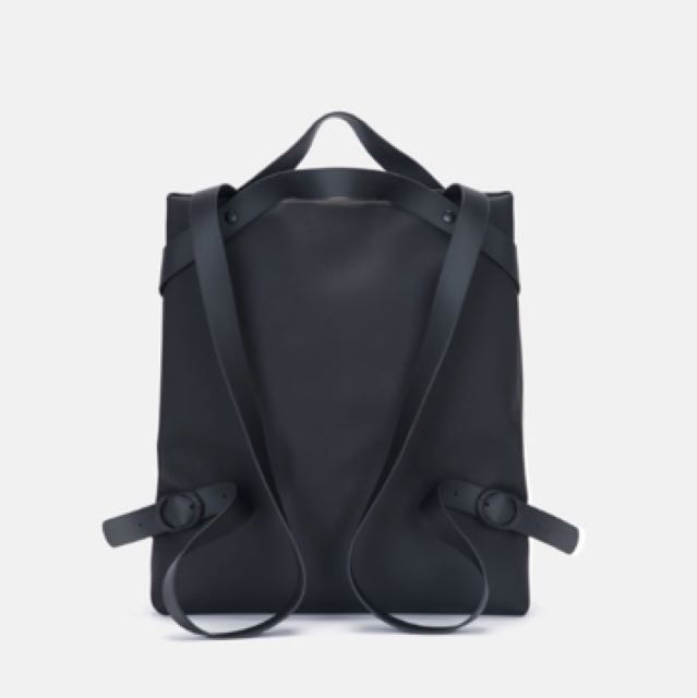 RAINS Shift Bag Black Matt water resistant