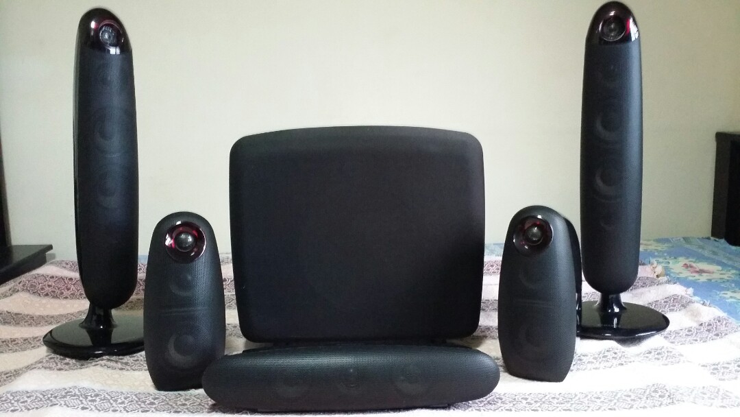 Samsung Home Theater Model HTX715, Audio, Soundbars, Speakers