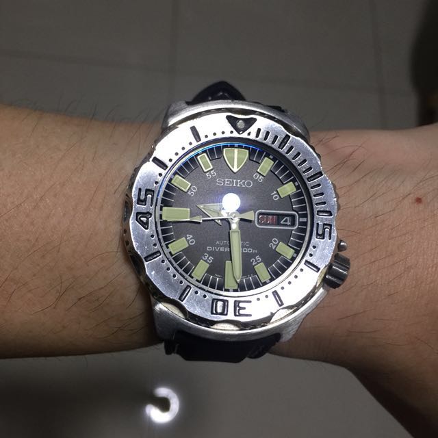 Seiko Monster SKX779 Automatic Watch (New Domed Sapphire Crystal), Luxury,  Watches on Carousell