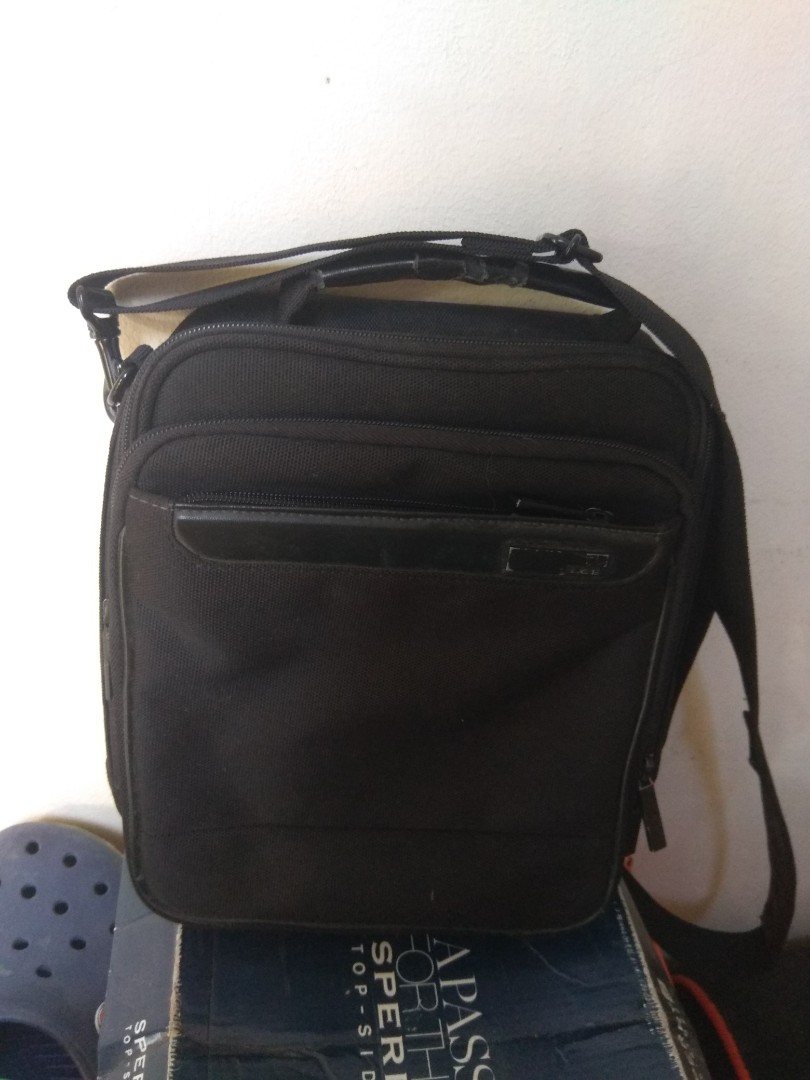 Ace sling bag Clearance