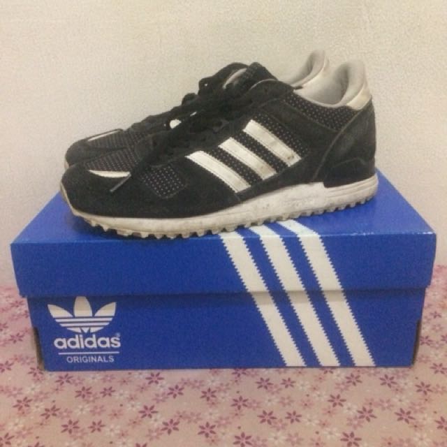 adidas zx 700 core black
