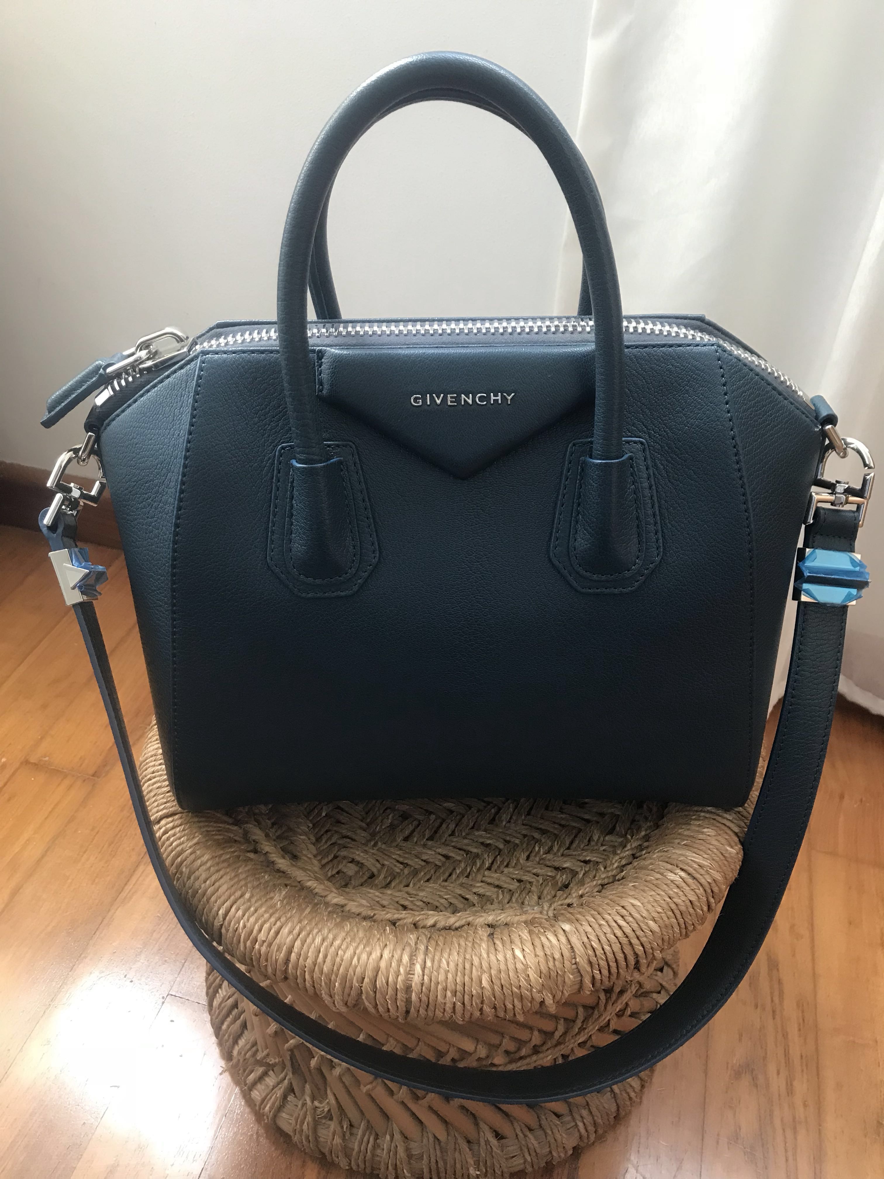 Givenchy blue hot sale antigona bag