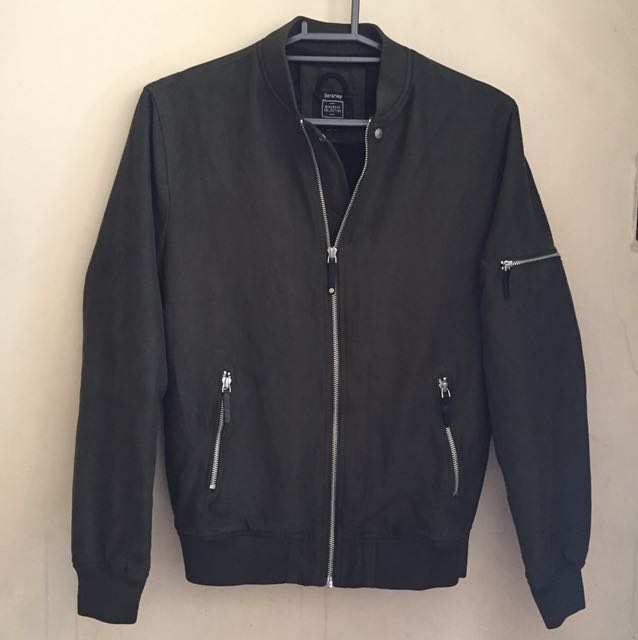 Bershka jacket, Men's Fashion, Coats, Jackets and Outerwear on Carousell