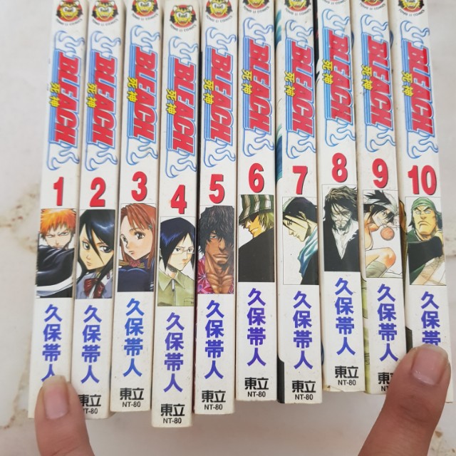 Bleach manga book 1 to 65, Hobbies & Toys, Books & Magazines, Comics