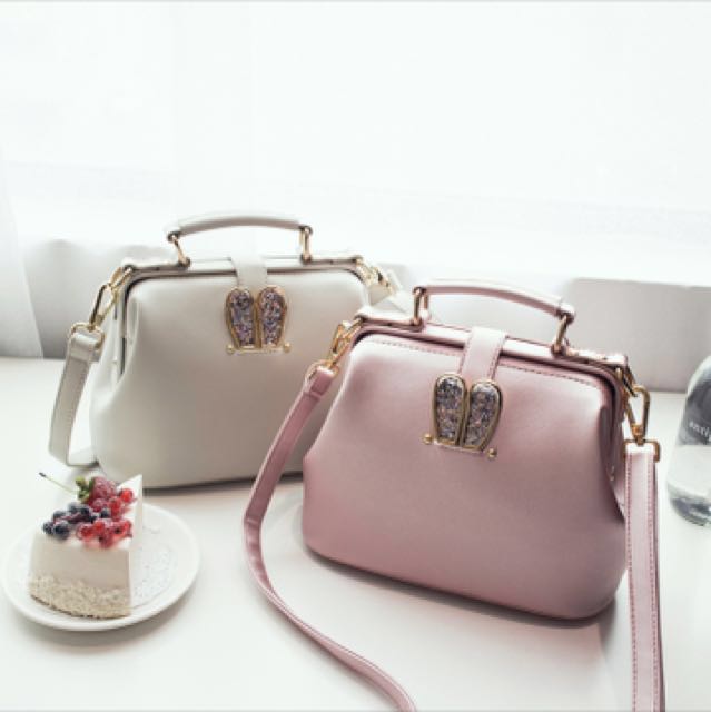 trendy sling bags for ladies