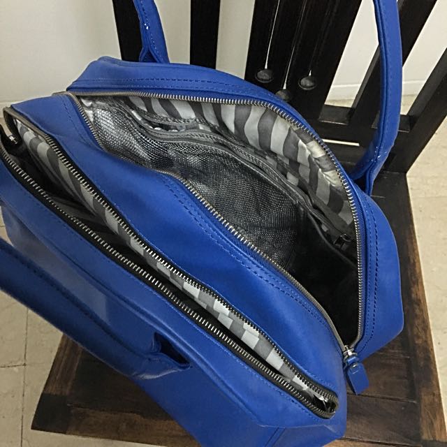 Lululemon Sweat once A day Shoulder Bag In Baroque Blue