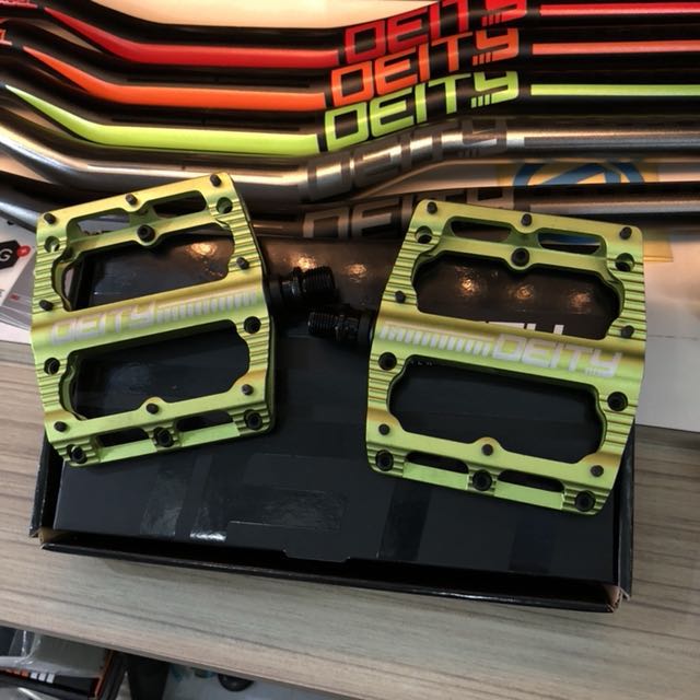 New: Deity Black Kat green, Sports Equipment, Bicycles Parts