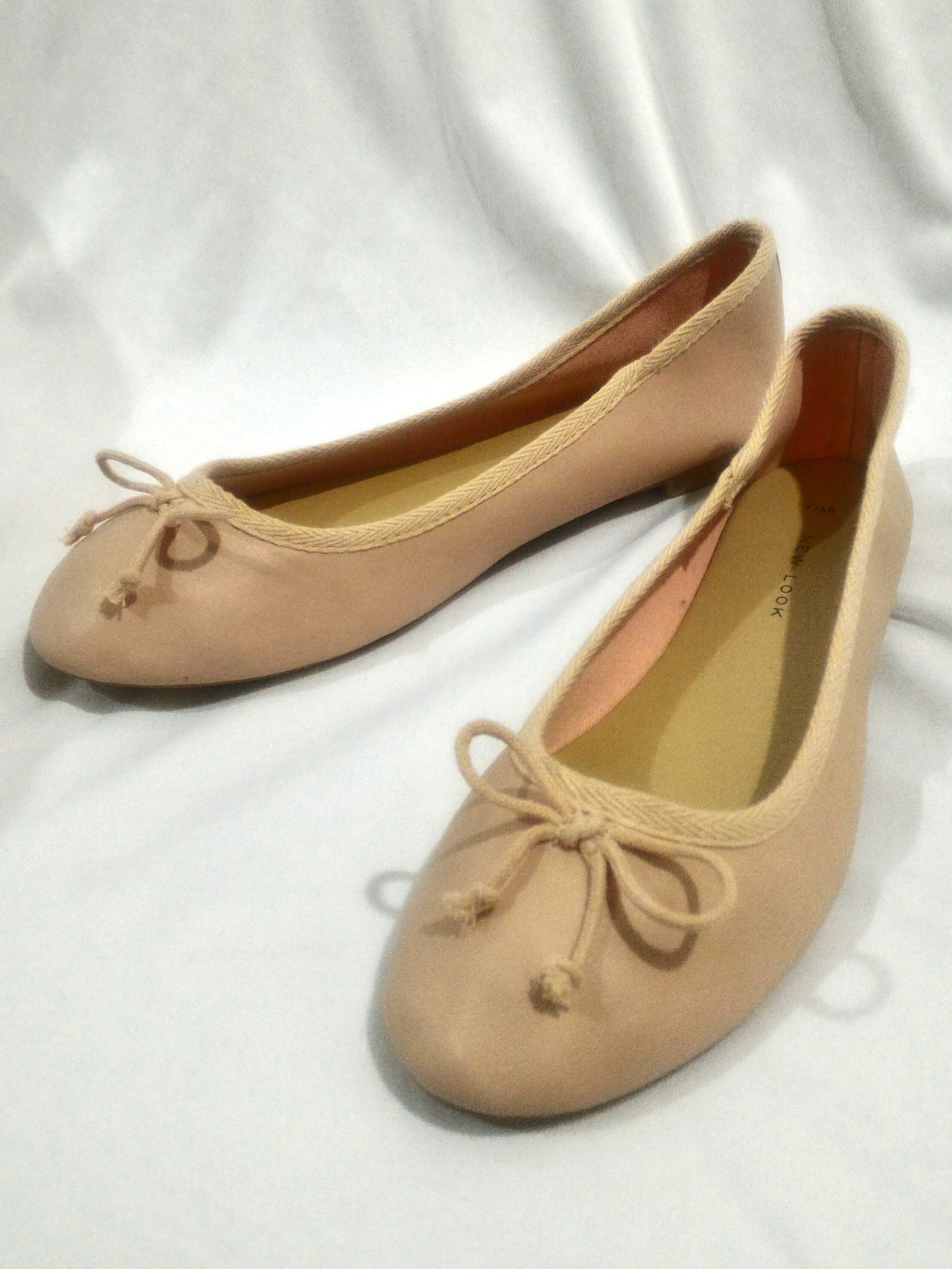 SALE NEW LOOK Ballerina Flats Pumps. Women s Fashion Footwear Flats on Carousell