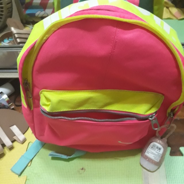 Nike hot pink backpack, Women's Fashion, Bags & Wallets, Backpacks on