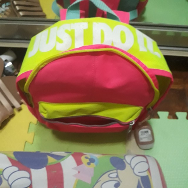 Nike hot pink backpack, Women's Fashion, Bags & Wallets, Backpacks on