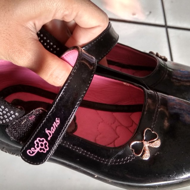 Sepatu Pantofel Dan S Size 28 Bayi Anak Baju Anak Perempuan Di Carousell