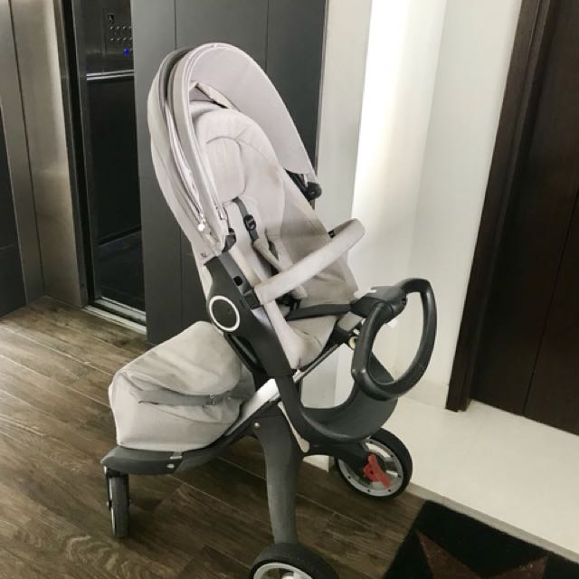grey stokke pram
