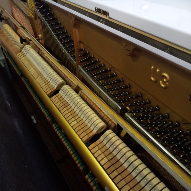 山叶yamaha二手中古钢琴白色钢琴就是美