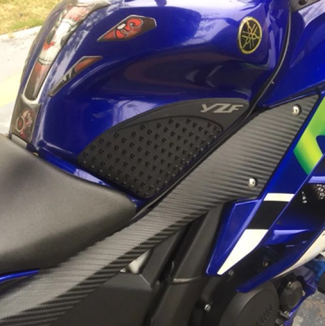 yamaha r15 tank pad