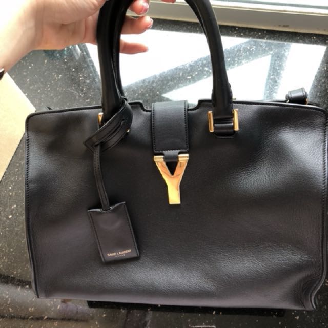 Chyc ysl store