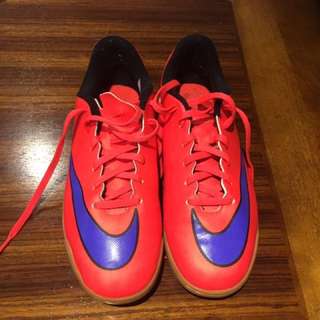 Nike indoor soccer shoes