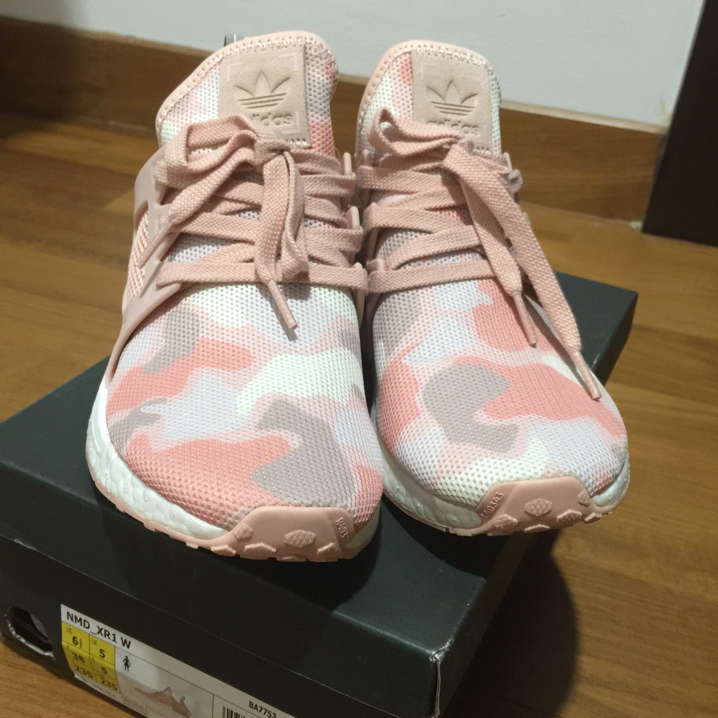 Authentic ADIDAS NMD XR1 (Pink camo 