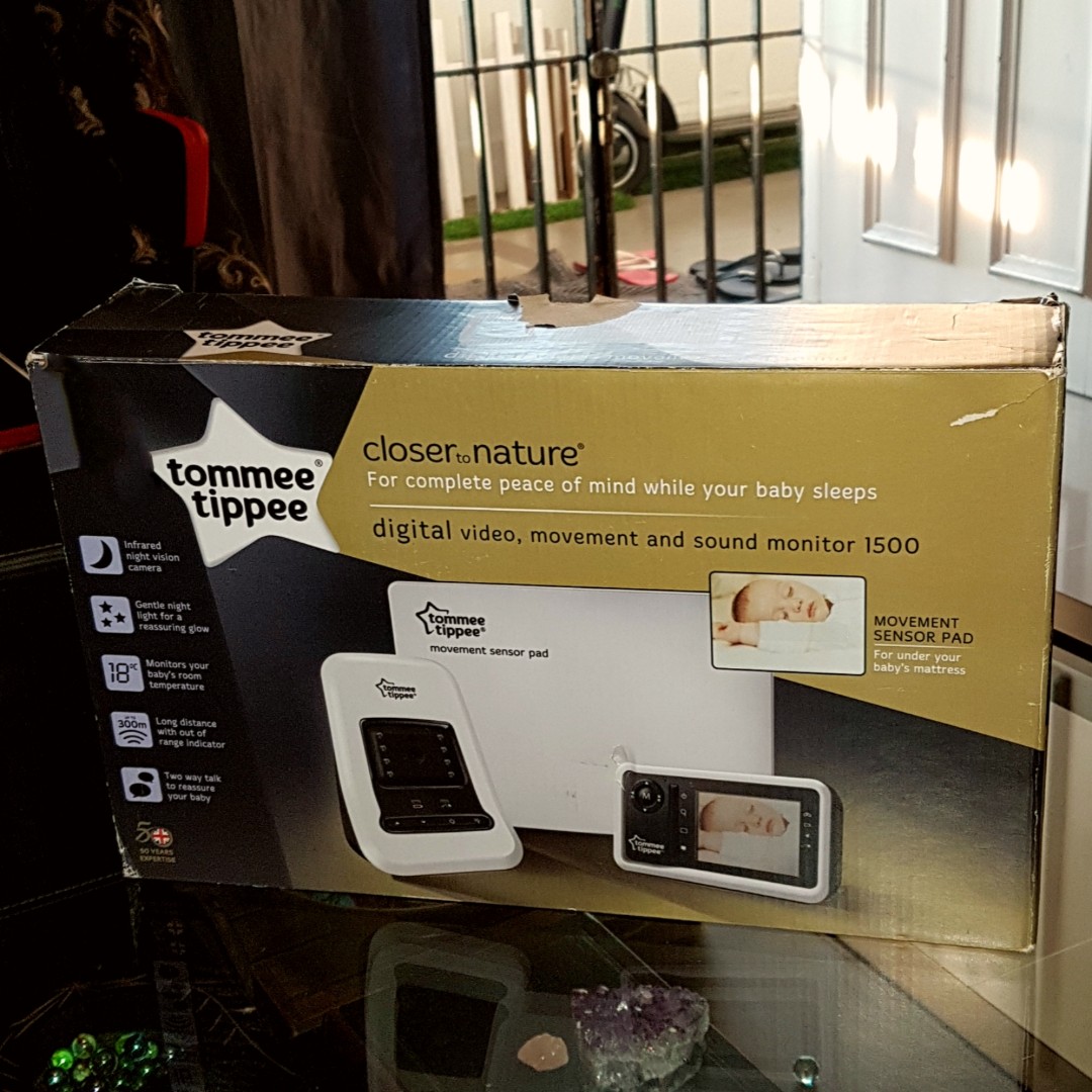 Bnib Tommee Tippee Digital Monitor With Movement Sensor Pad And Camera For Baby And Elderly With Freebie Worth Sgd 50 60 This Is Retailing At Sgd