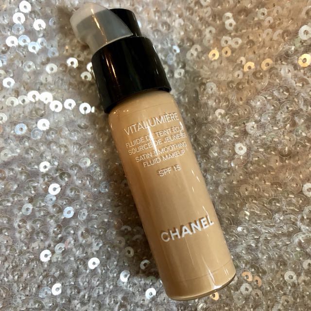 Chanel Vitalumiere Satin Smoothing Fluid Makeup Health Beauty