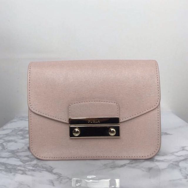 Furla discount metropolis beige