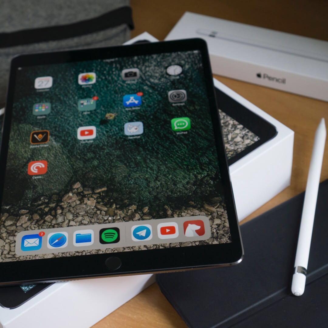 【値下げ中】Apple iPad Pro 10.5 64GB スペースグレイ