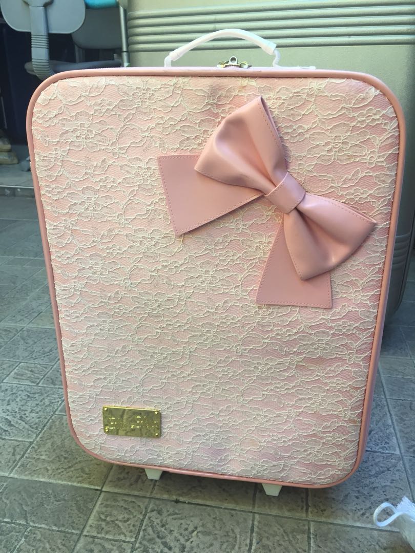 Liz hot sale lisa luggage