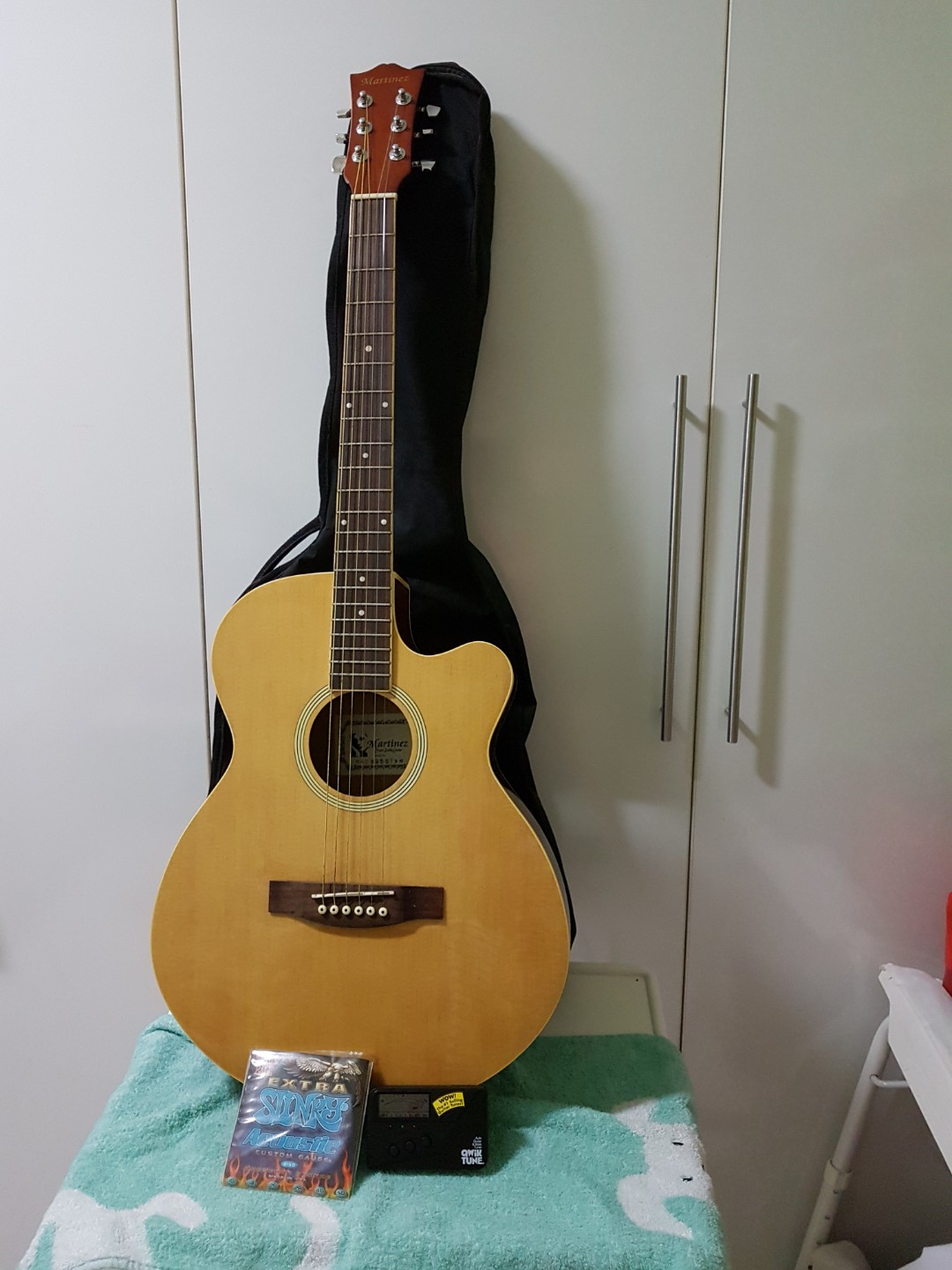 Martinez Acoustic Guitar - Martinez Acoustic Guitar Music Media Music Instruments On Carousell