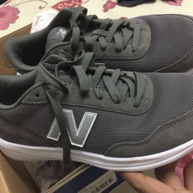 New Balance 321 Men s Lifestyle Shoes Fesyen Pria Sepatu di Carousell