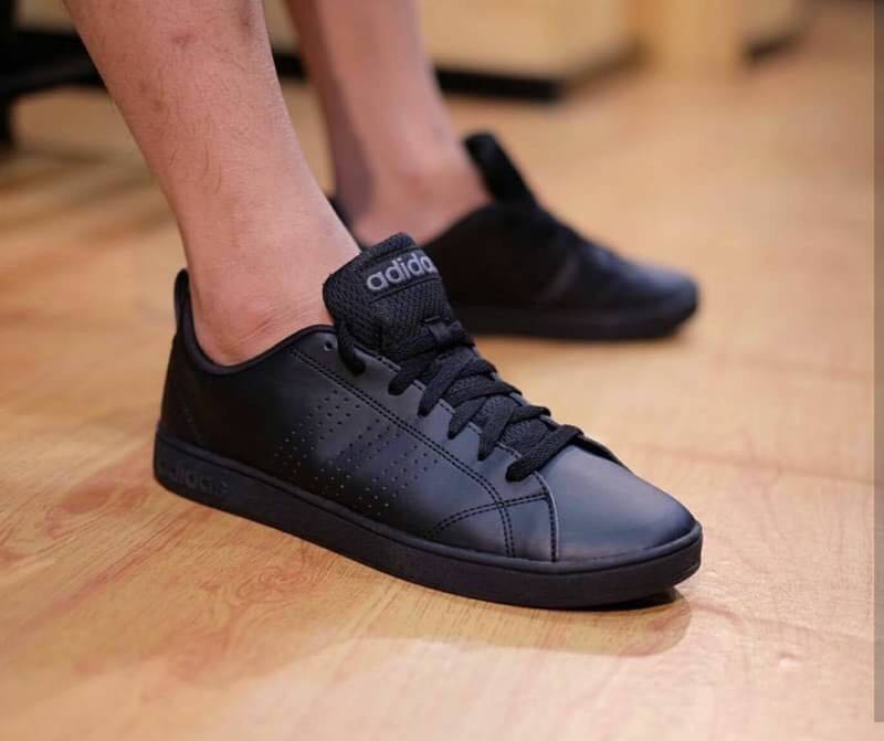 adidas neo triple black