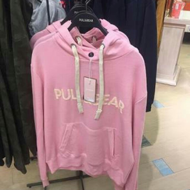 Hoodie wanita pull and bear online