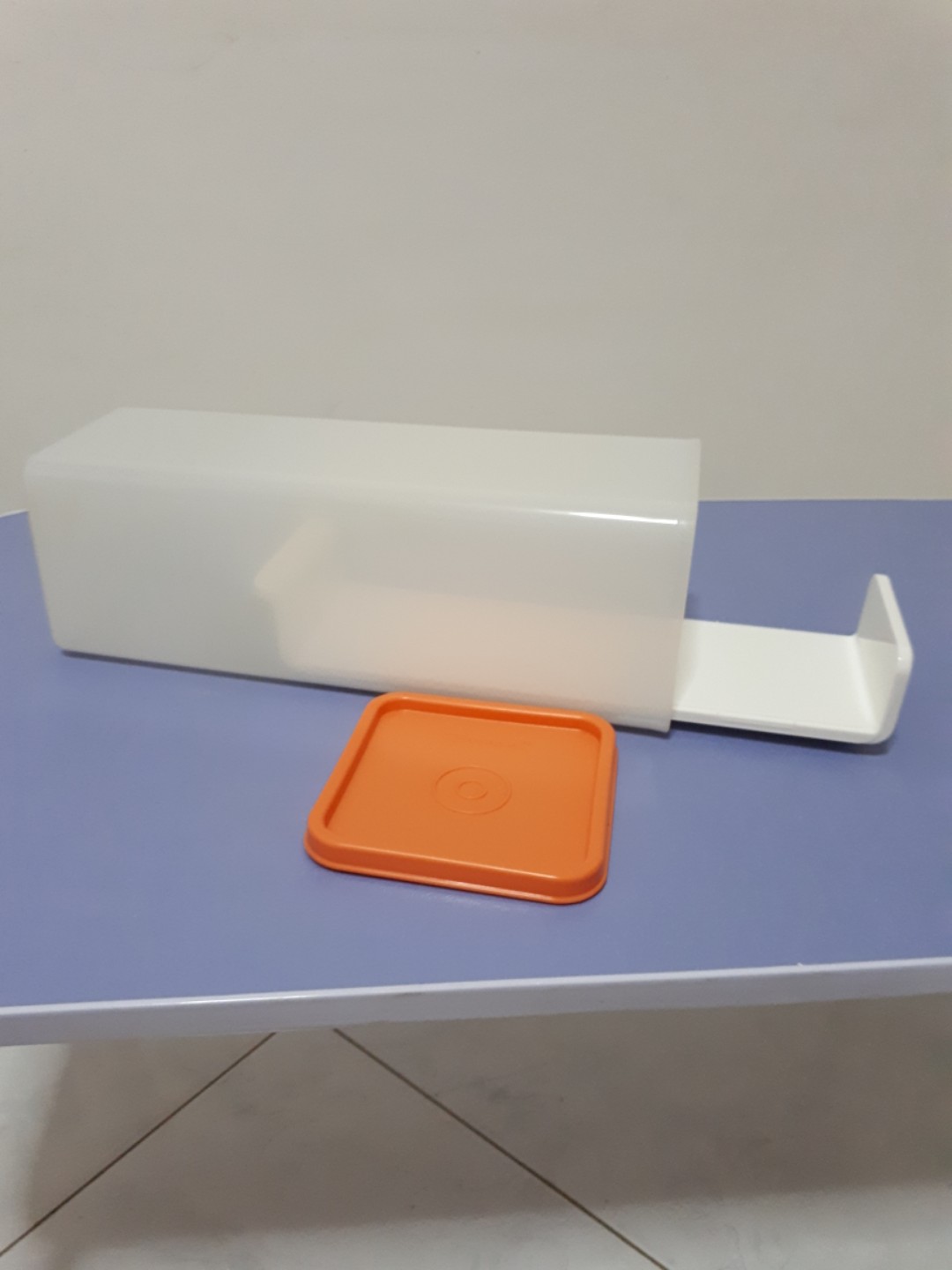 Tupperware Cheese Keeper, TV & Home Appliances, Kitchen Appliances