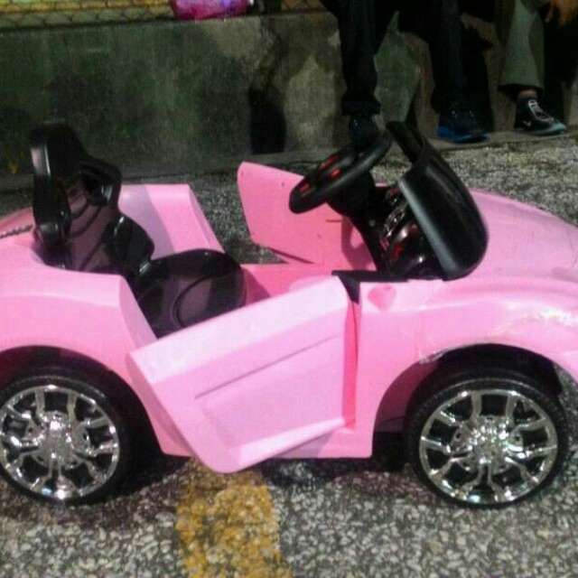 ELECTRIC AUDI CAR FOR HER, Babies & Kids, Going Out, Strollers on Carousell